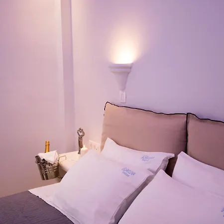 Anezina Villas Perissa (Santorini)
