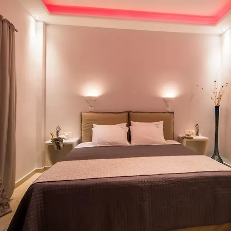 Anezina Villas Perissa (Santorini)