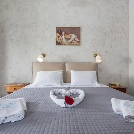 Anezina Villas 2* Perissa (Santorini)